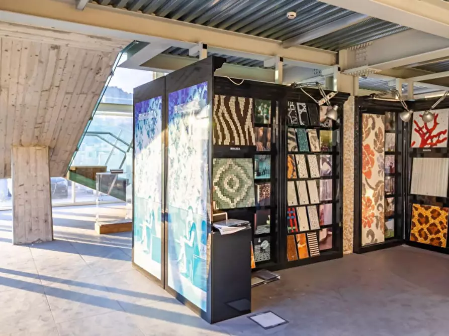 Immagine 13 di Capannone industriale in vendita  in Via Aurelia Sud, N. 176a a Viareggio