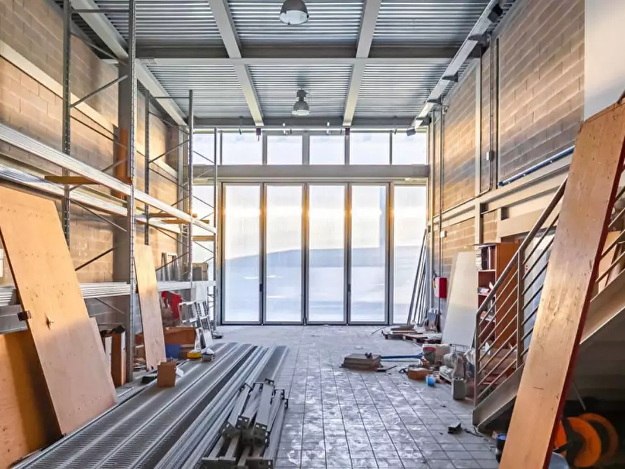 Immagine 14 di Capannone industriale in vendita  in Via Aurelia Sud, N. 176a a Viareggio