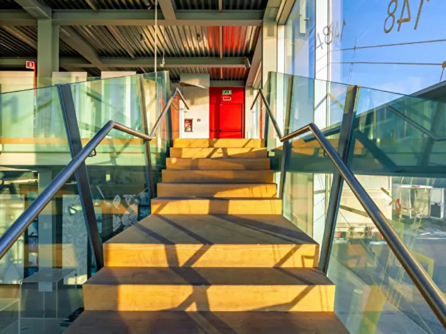 Immagine 15 di Capannone industriale in vendita  in Via Aurelia Sud, N. 176a a Viareggio