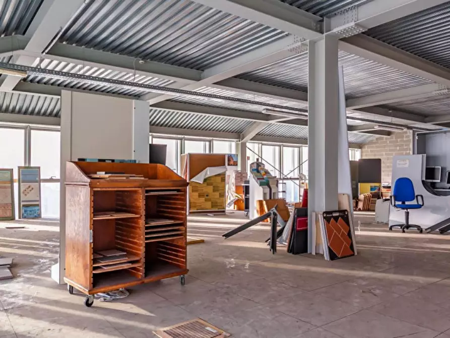Immagine 19 di Capannone industriale in vendita  in Via Aurelia Sud, N. 176a a Viareggio
