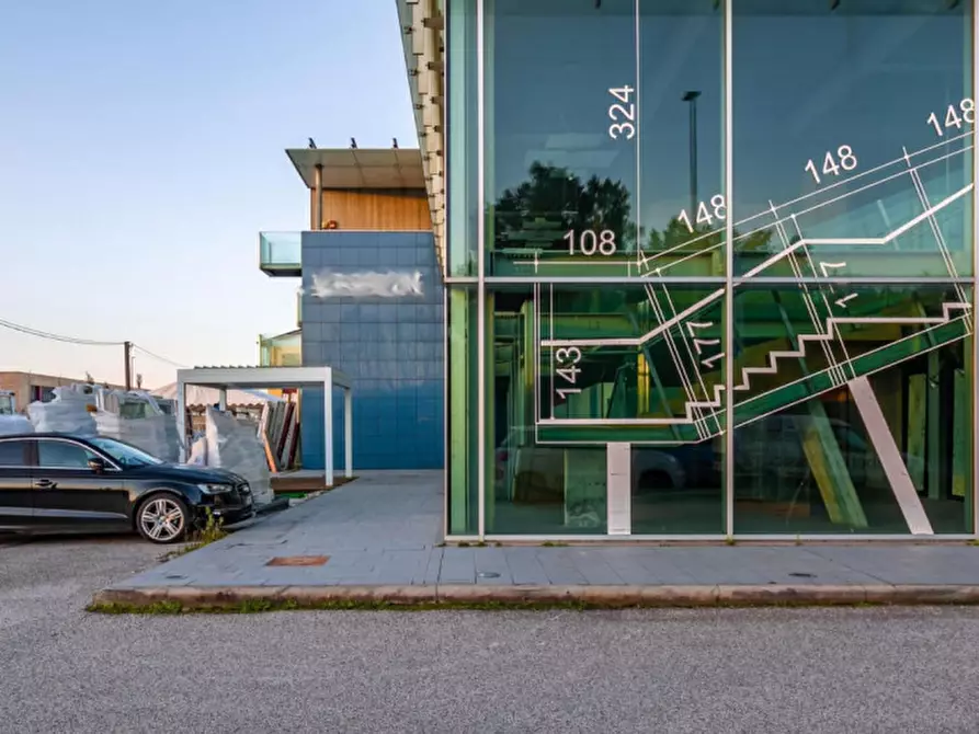 Immagine 21 di Capannone industriale in vendita  in Via Aurelia Sud, N. 176a a Viareggio