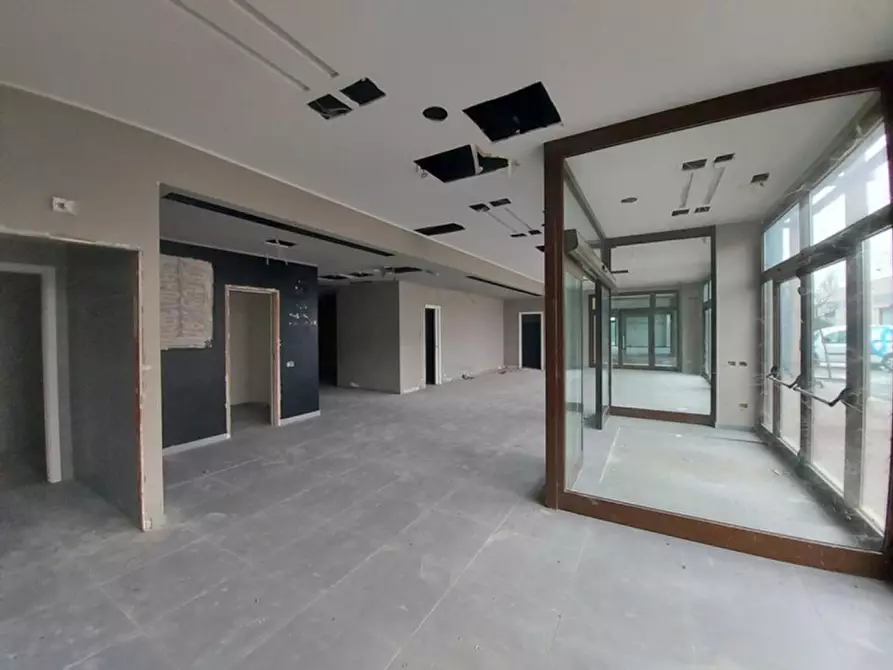 Immagine 7 di Attività commerciale in vendita  in via della Cooperazione, N. 106 a Medicina