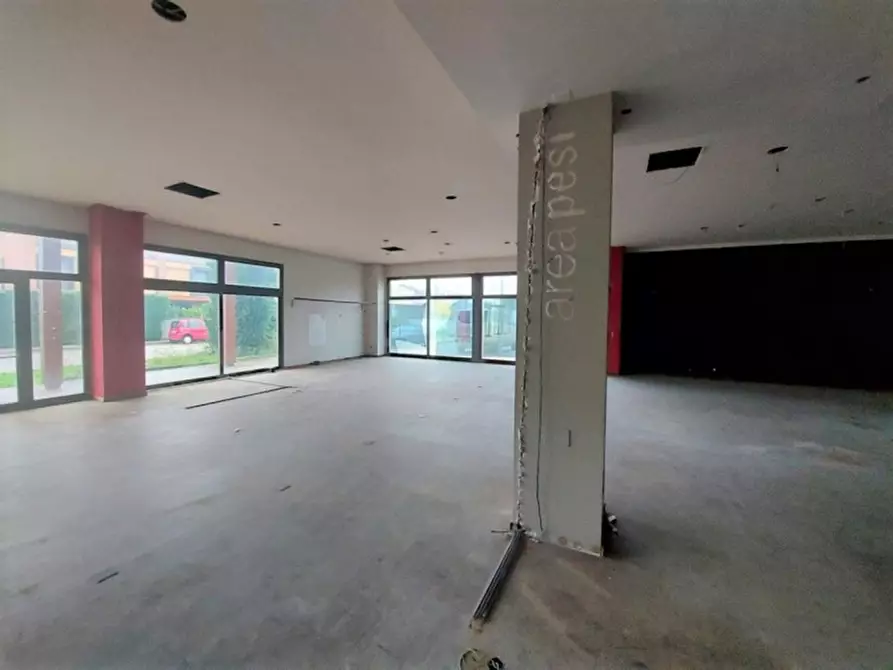 Immagine 8 di Attività commerciale in vendita  in via della Cooperazione, N. 106 a Medicina