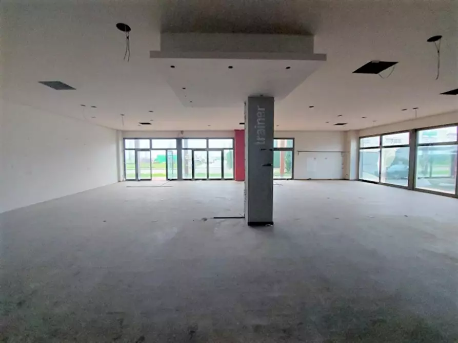 Immagine 9 di Attività commerciale in vendita  in via della Cooperazione, N. 106 a Medicina