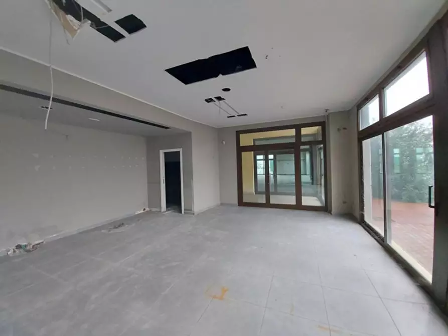 Immagine 13 di Attività commerciale in vendita  in via della Cooperazione, N. 106 a Medicina