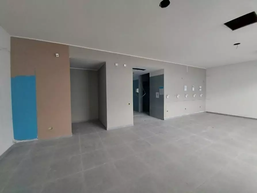 Immagine 18 di Attività commerciale in vendita  in via della Cooperazione, N. 106 a Medicina