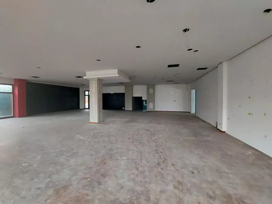 Immagine 20 di Attività commerciale in vendita  in via della Cooperazione, N. 106 a Medicina