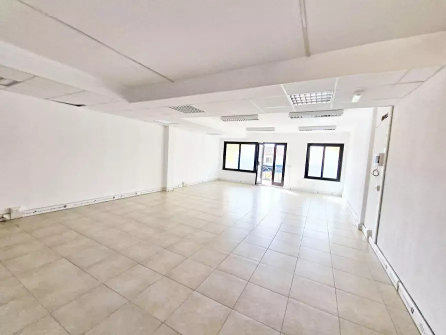 Immagine 1 di Ufficio in vendita  in Via Roma, N. 1 a Olbia