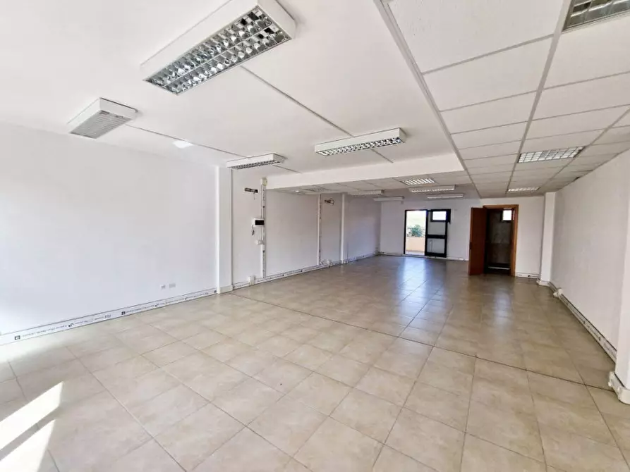 Immagine 4 di Ufficio in vendita  in Via Roma, N. 1 a Olbia