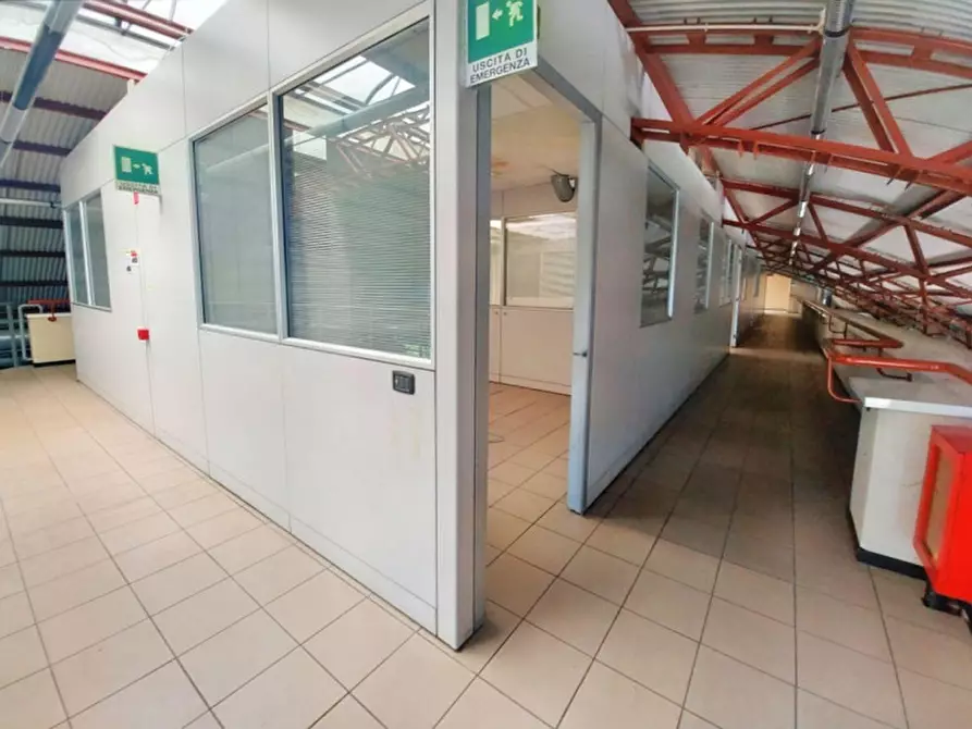 Immagine 3 di Ufficio in vendita  in Via maria Assunta, N. 61 a Nova Milanese