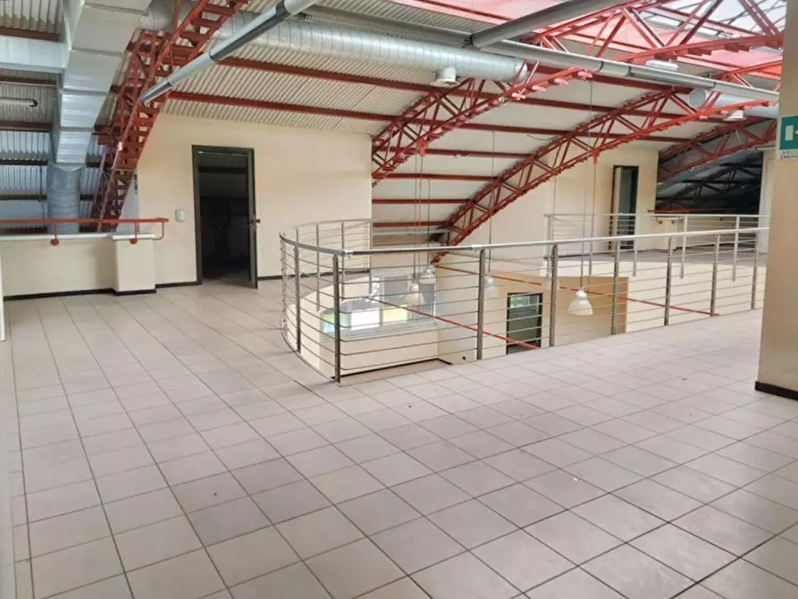 Immagine 4 di Ufficio in vendita  in Via maria Assunta, N. 61 a Nova Milanese