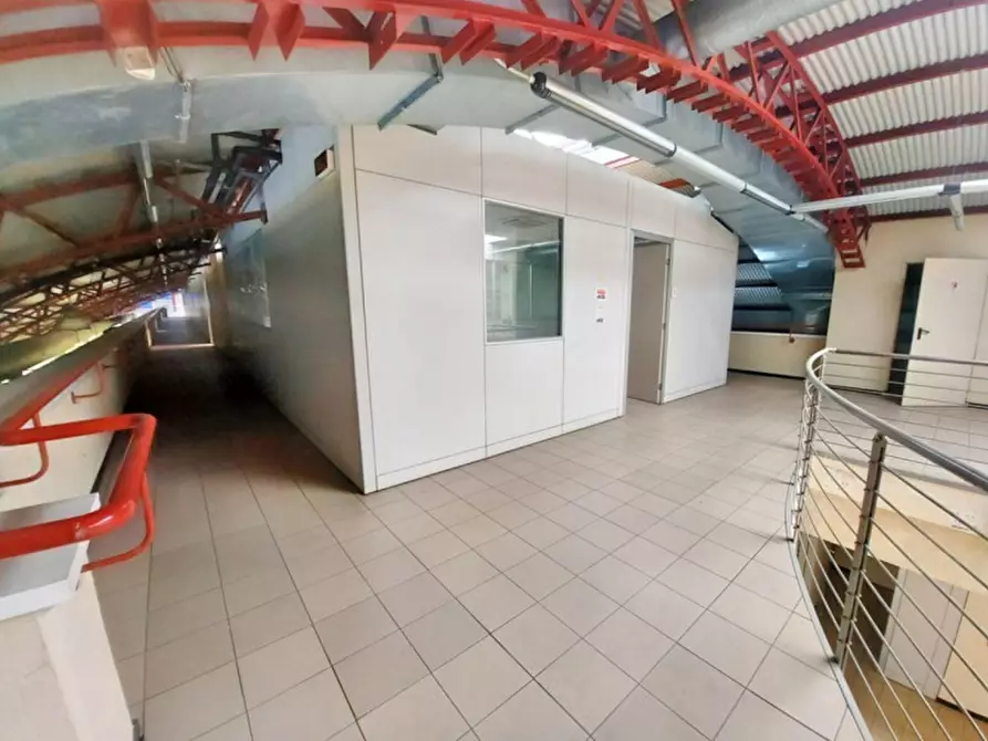 Immagine 5 di Ufficio in vendita  in Via maria Assunta, N. 61 a Nova Milanese