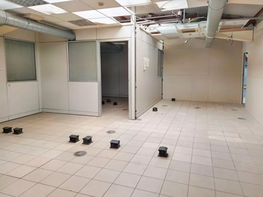Immagine 7 di Ufficio in vendita  in Via maria Assunta, N. 61 a Nova Milanese