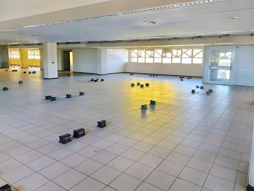 Immagine 9 di Ufficio in vendita  in Via maria Assunta, N. 61 a Nova Milanese