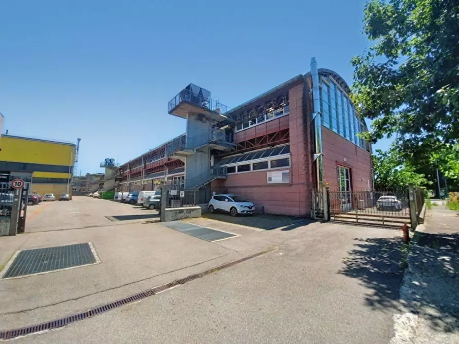 Immagine 14 di Ufficio in vendita  in Via maria Assunta, N. 61 a Nova Milanese