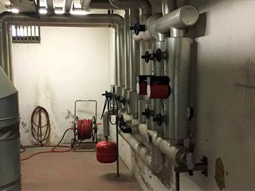 Immagine 5 di Ufficio in vendita  in Via Provinciale Scarpettini, N. 413 a Montemurlo