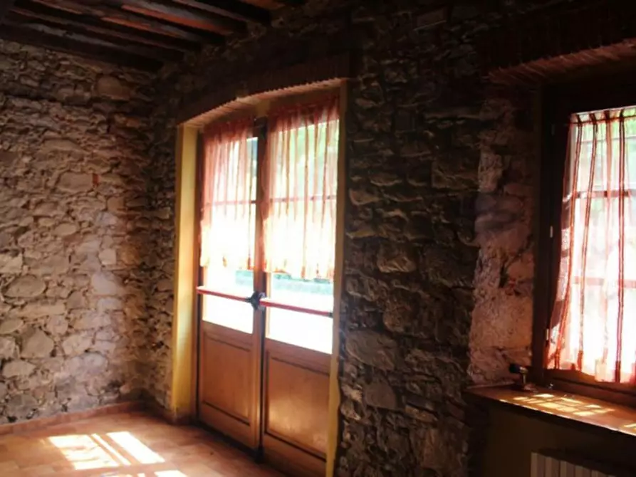 Immagine 6 di Negozio in vendita  in località Diecimo, N. snc a Borgo A Mozzano