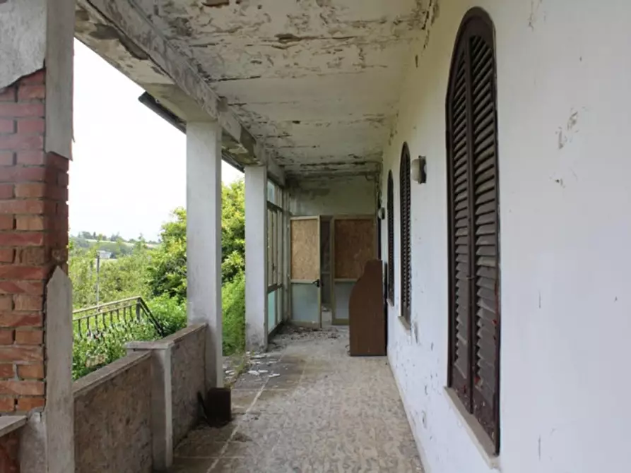 Immagine 19 di Attività commerciale in vendita  in Via di Chianciano, N. 126/C a Sarteano