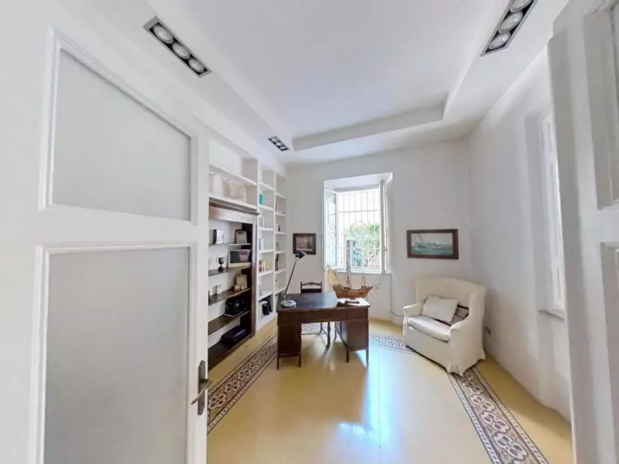 Immagine 12 di Villa in vendita  in Via Goffredo Mameli, N. 1 a Livorno