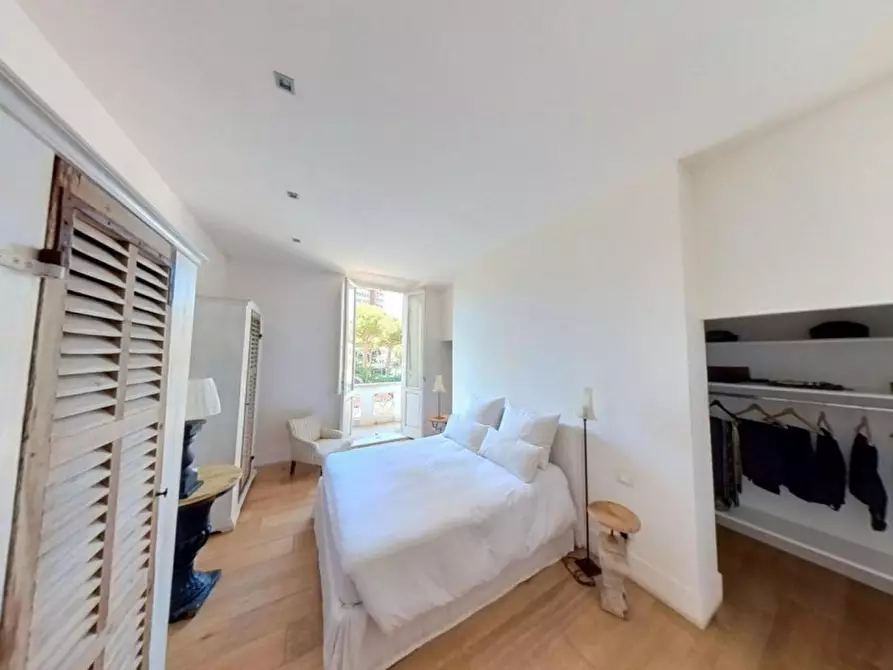 Immagine 18 di Villa in vendita  in Via Goffredo Mameli, N. 1 a Livorno