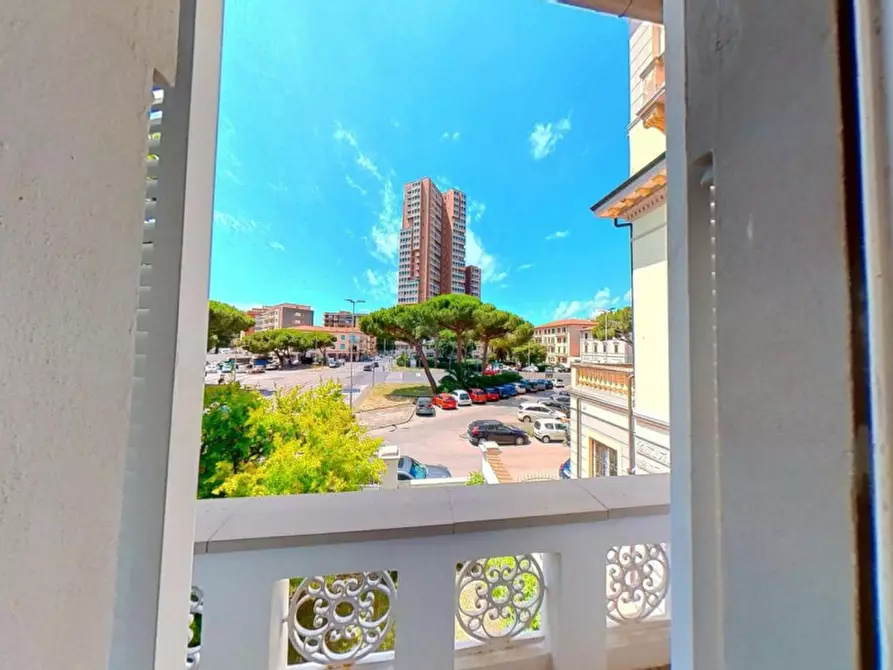 Immagine 19 di Villa in vendita  in Via Goffredo Mameli, N. 1 a Livorno