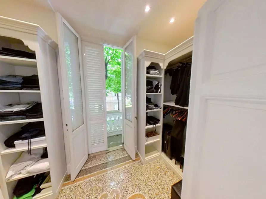 Immagine 25 di Villa in vendita  in Via Goffredo Mameli, N. 1 a Livorno