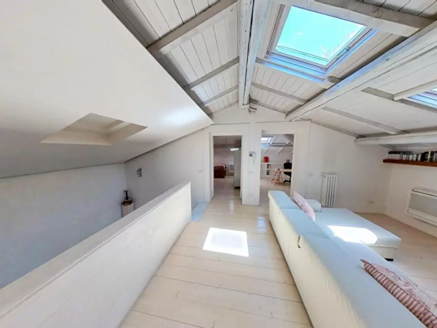 Immagine 26 di Villa in vendita  in Via Goffredo Mameli, N. 1 a Livorno