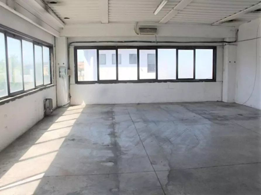 Immagine 13 di Capannone industriale in vendita  in Via Ponte All'Esse Vertighe, N. snc a Monte San Savino