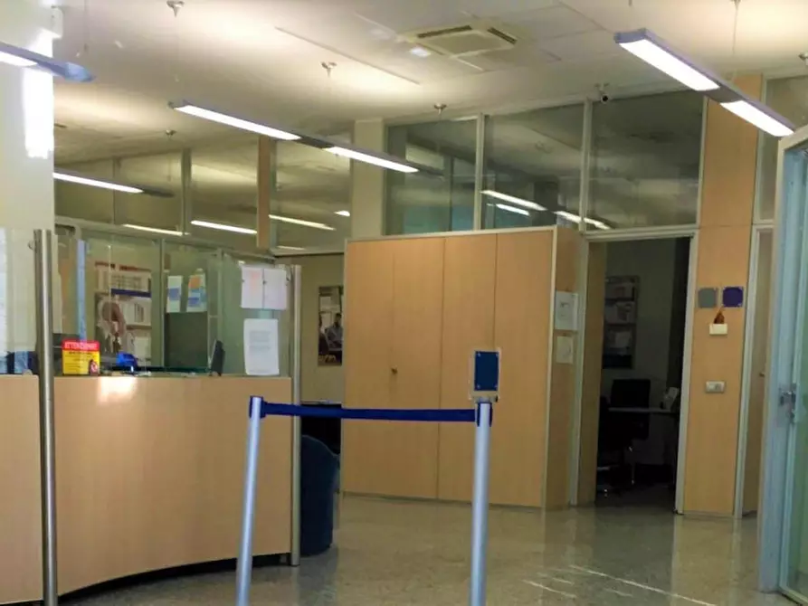 Immagine 3 di Ufficio in vendita  in Via Antonio Stoppani, N. 2 a Valmadrera