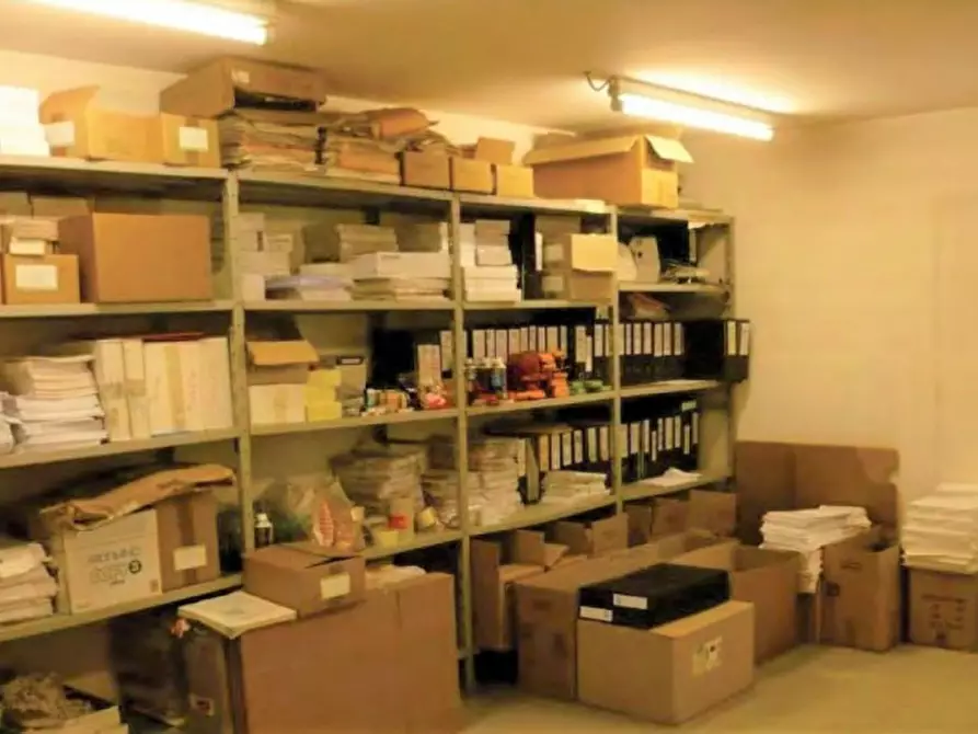 Immagine 5 di Ufficio in vendita  in Via Antonio Stoppani, N. 2 a Valmadrera