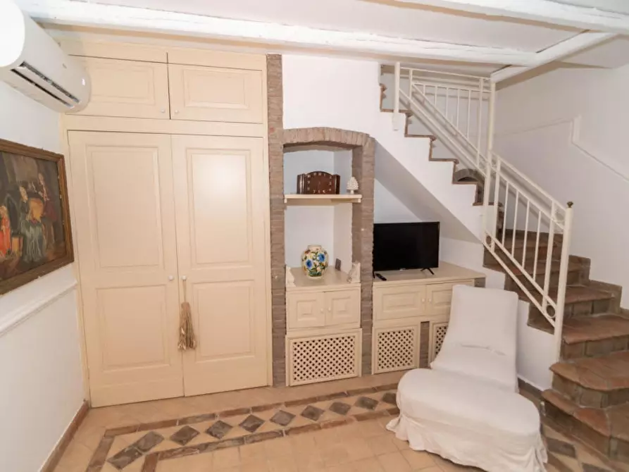 Immagine 18 di Appartamento in vendita  in Via Guarnaccia, 48, 95021 Aci Castello CT, Italia a Aci Castello