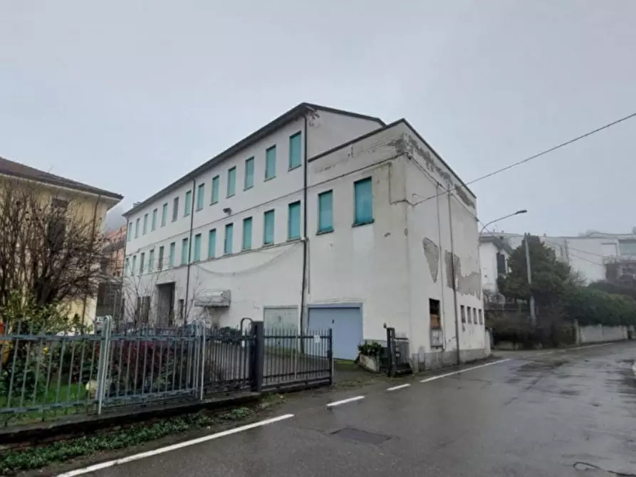 Immagine 2 di Capannone industriale in vendita  in Via La Spezia, N. 100 a Collecchio