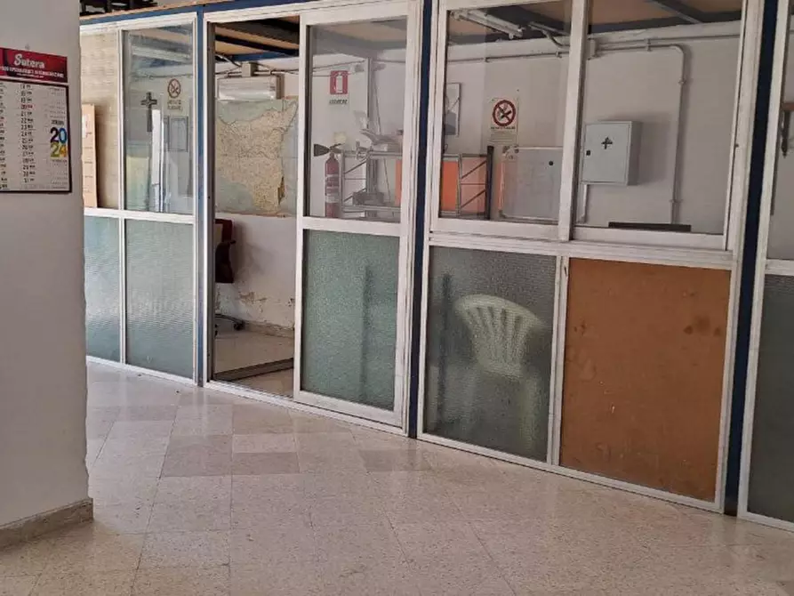 Immagine 4 di Magazzino in vendita  in via Perpignano, N. 307 a Palermo