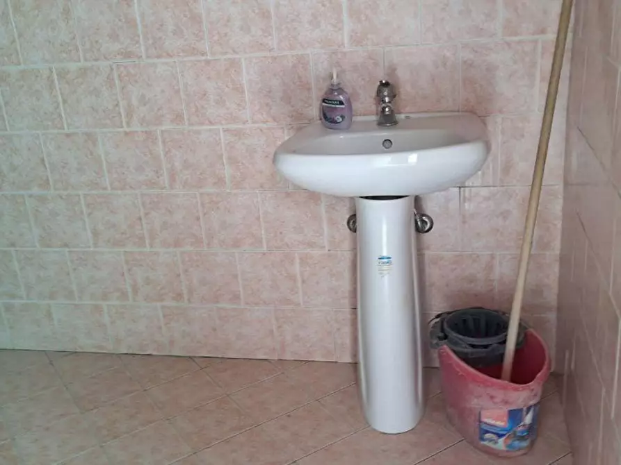 Immagine 7 di Magazzino in vendita  in via Perpignano, N. 307 a Palermo