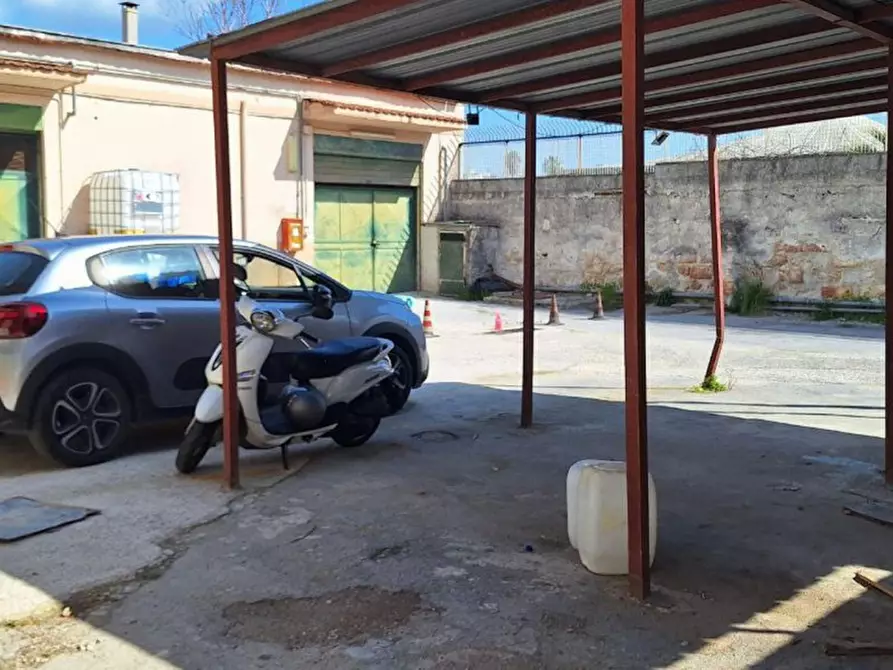 Immagine 12 di Magazzino in vendita  in via Perpignano, N. 307 a Palermo