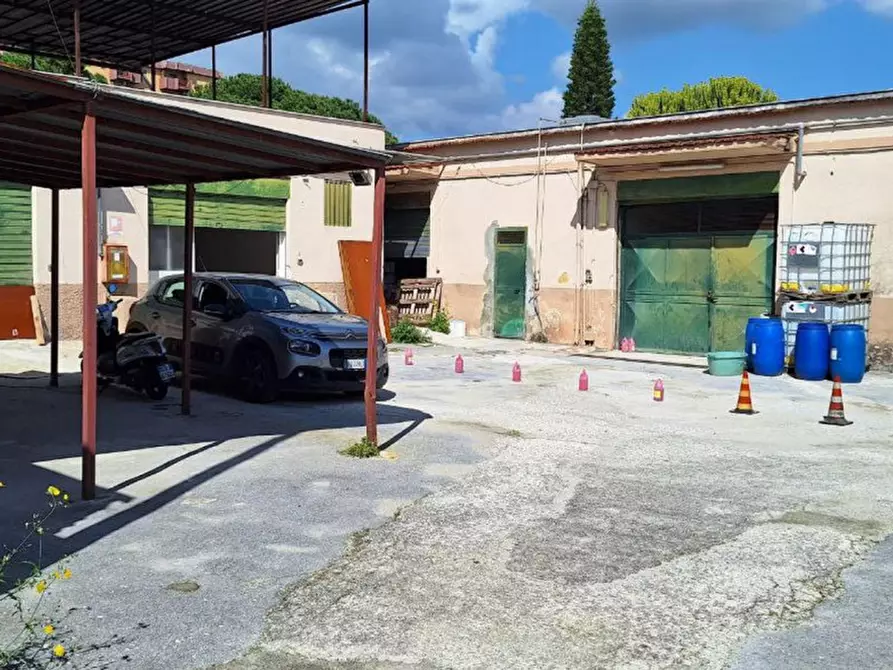 Immagine 13 di Magazzino in vendita  in via Perpignano, N. 307 a Palermo