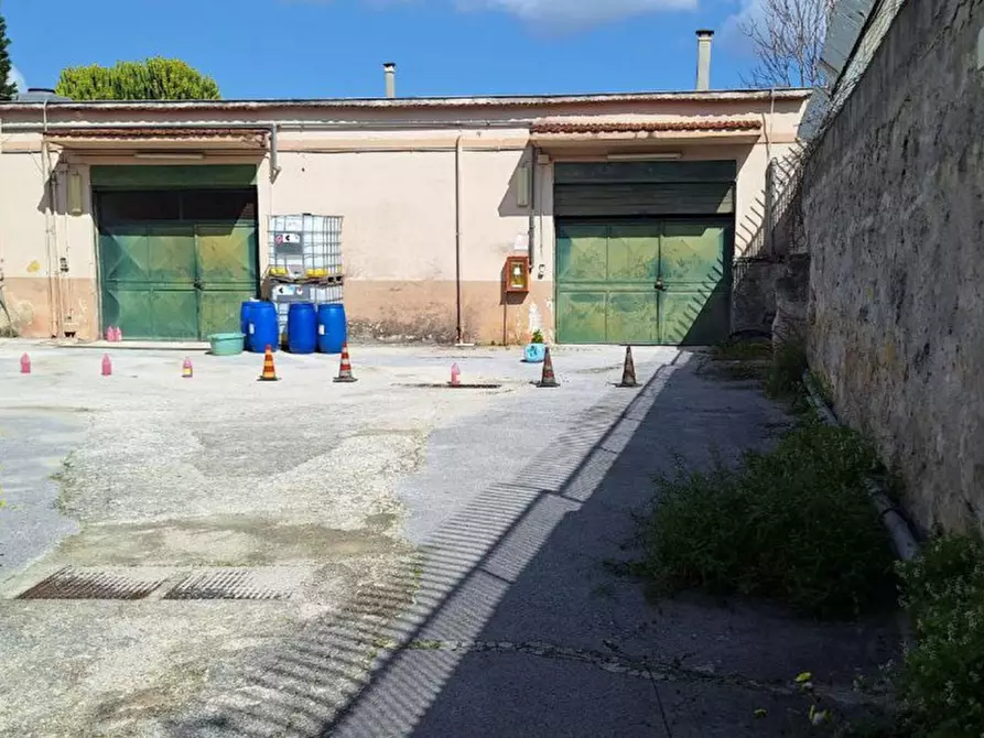 Immagine 14 di Magazzino in vendita  in via Perpignano, N. 307 a Palermo