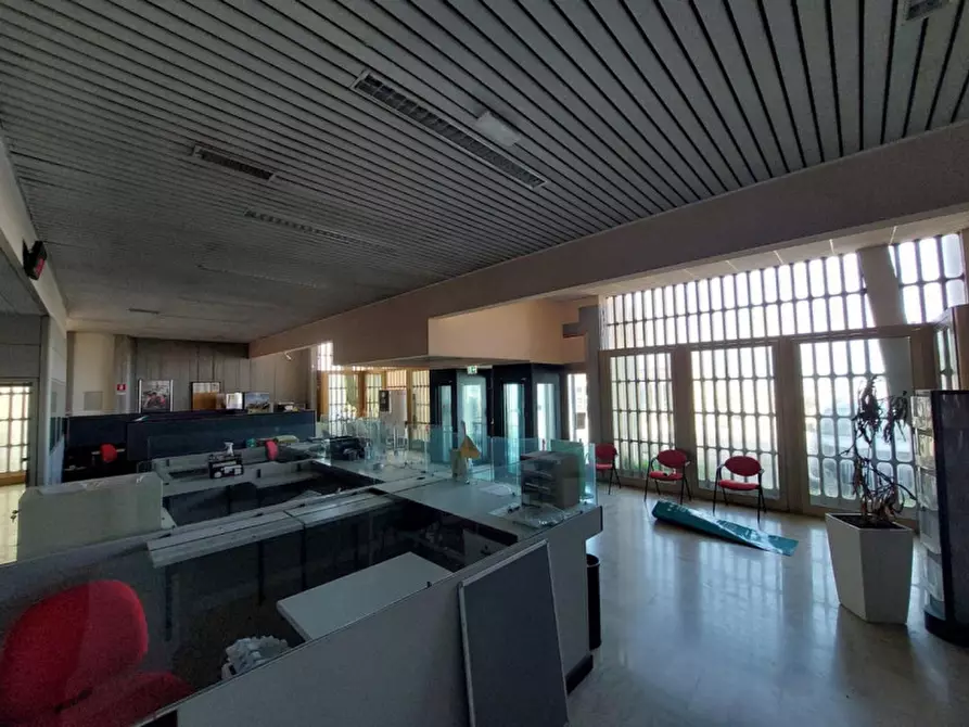 Immagine 4 di Palazzo in vendita  in VIA PINZON, N. 188 a Bellaria-Igea Marina