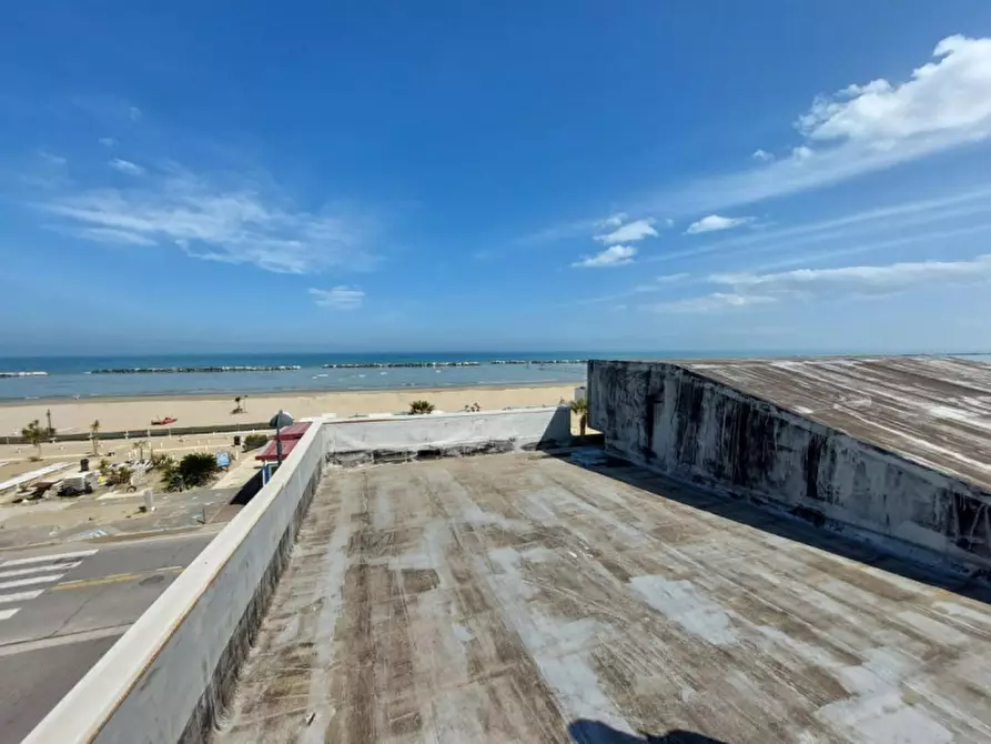 Immagine 14 di Palazzo in vendita  in VIA PINZON, N. 188 a Bellaria-Igea Marina