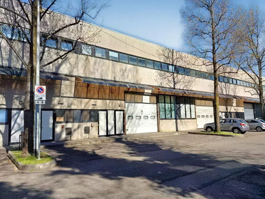 Immagine 9 di Capannone industriale in vendita  in Via Rossini, N. 78 a Legnano