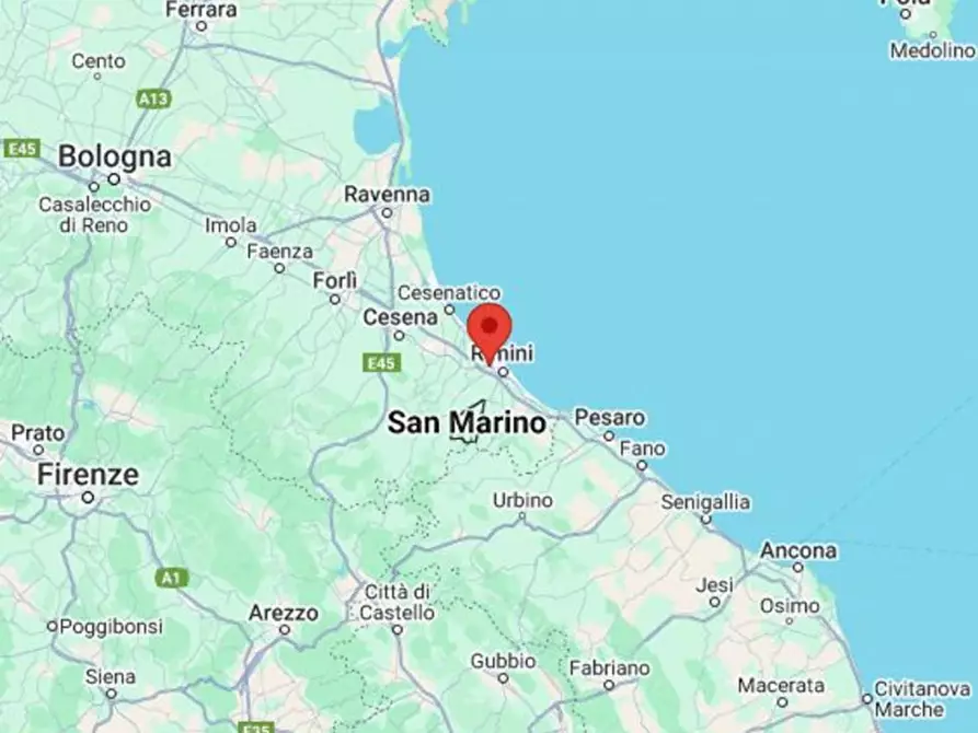 Immagine 14 di Negozio in vendita  in Via Emilia, N. 150 a Rimini