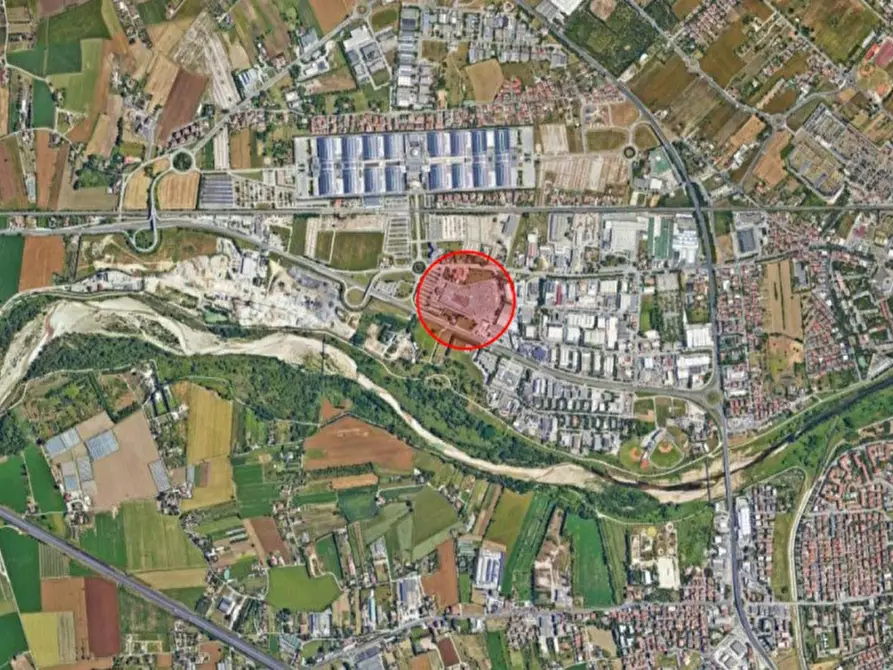 Immagine 18 di Negozio in vendita  in Via Emilia, N. 150 a Rimini