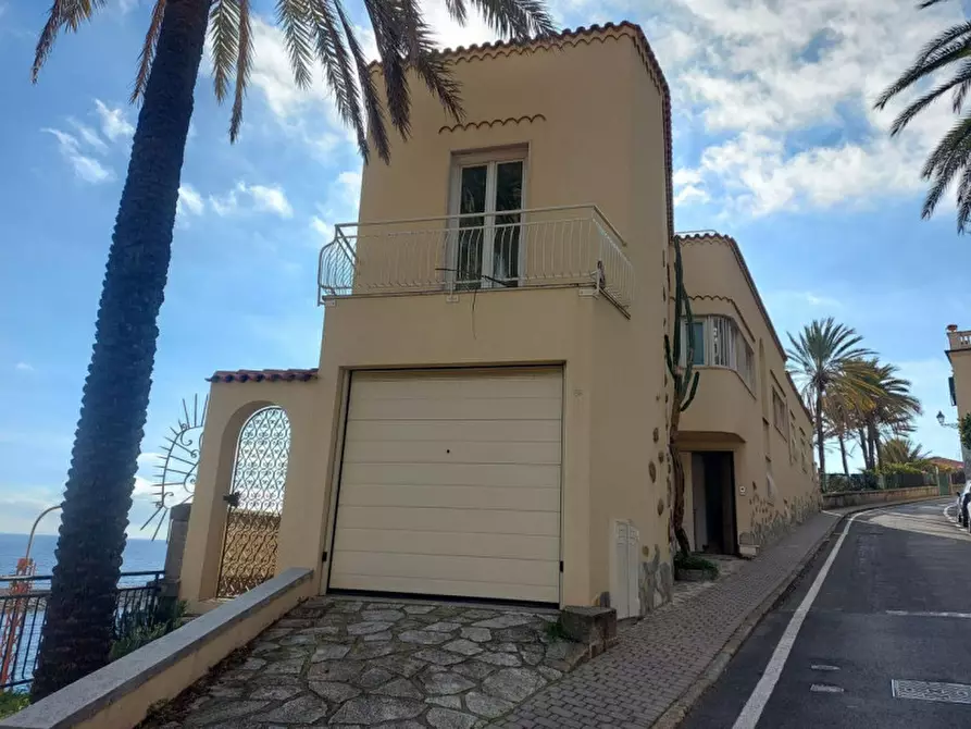 Immagine 7 di Appartamento in vendita  in Via Garnier, N. 54 a Bordighera