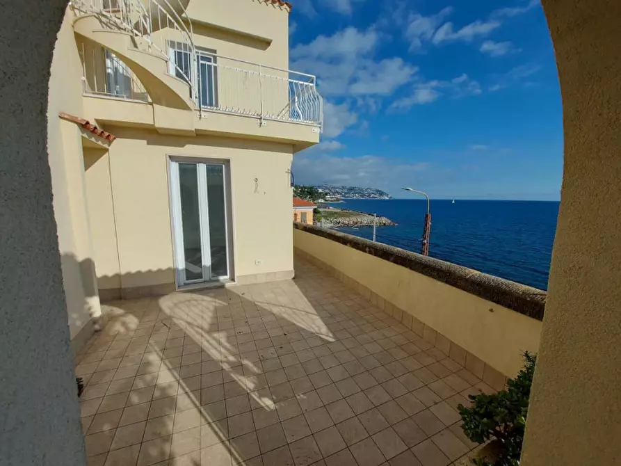 Immagine 10 di Appartamento in vendita  in Via Garnier, N. 54 a Bordighera