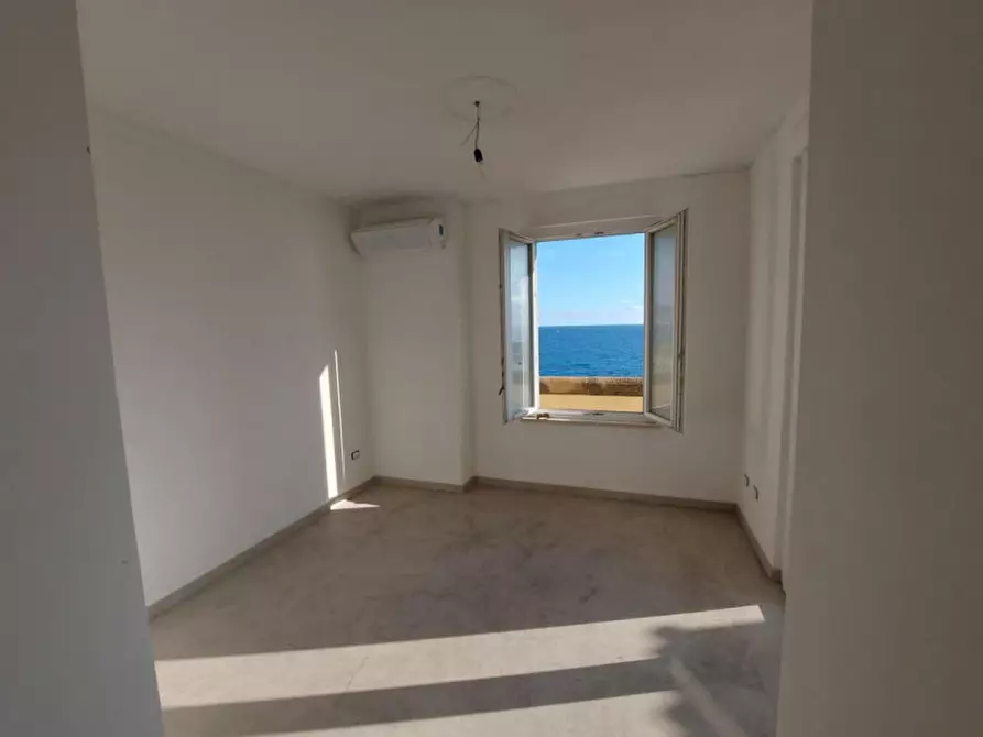 Immagine 13 di Appartamento in vendita  in Via Garnier, N. 54 a Bordighera