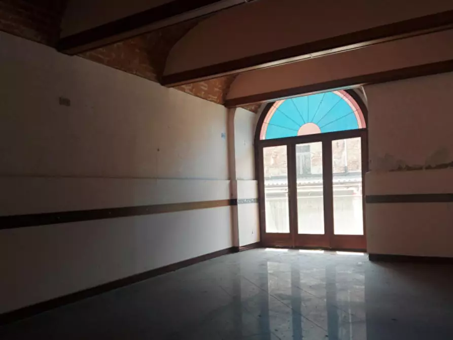 Immagine 3 di Attività commerciale in vendita  in V. Torino, 25, 10034 Chivasso TO, Italia a Chivasso