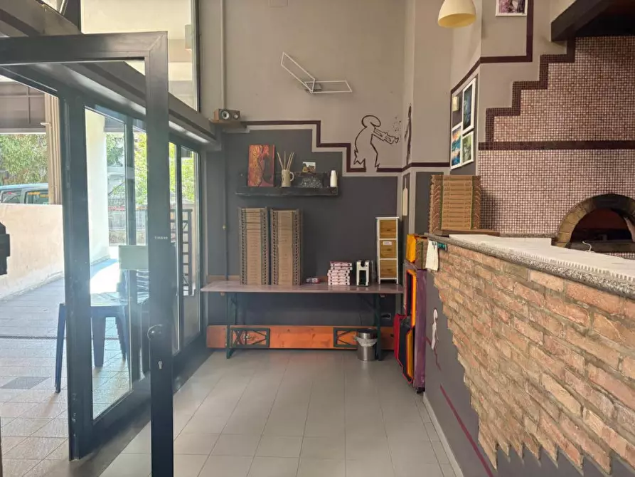 Immagine 3 di Attività commerciale in vendita  in Via Camillo Benso Conte di Cavour, 48033 Cotignola RA, Italia a Cotignola