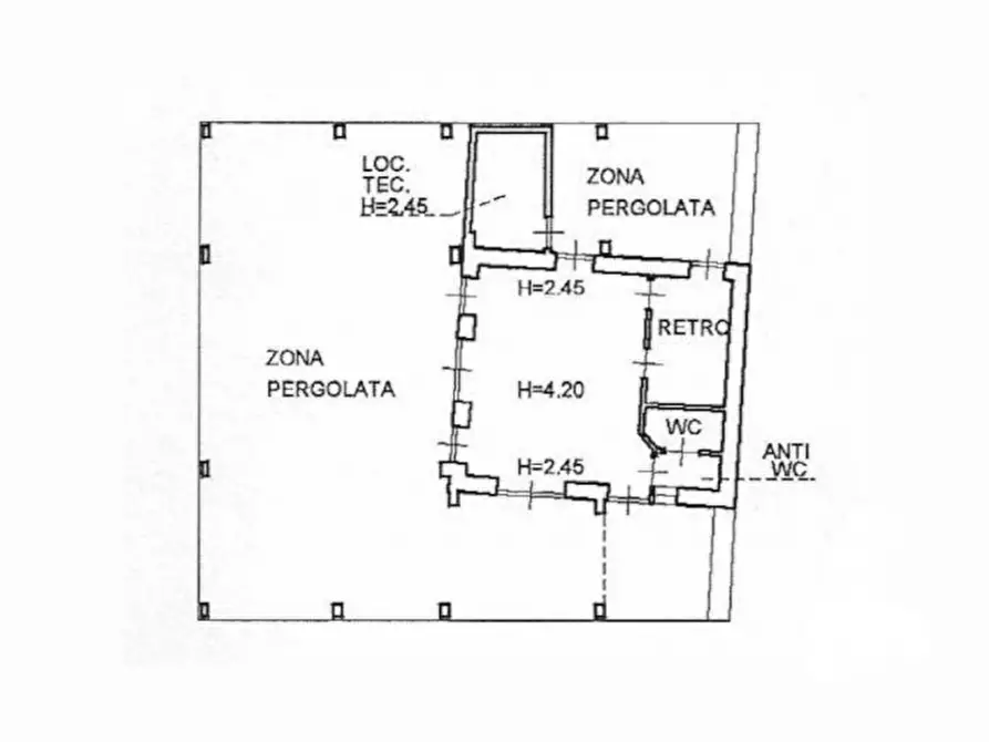 Immagine 24 di Attività commerciale in vendita  in zona centrale a Putignano