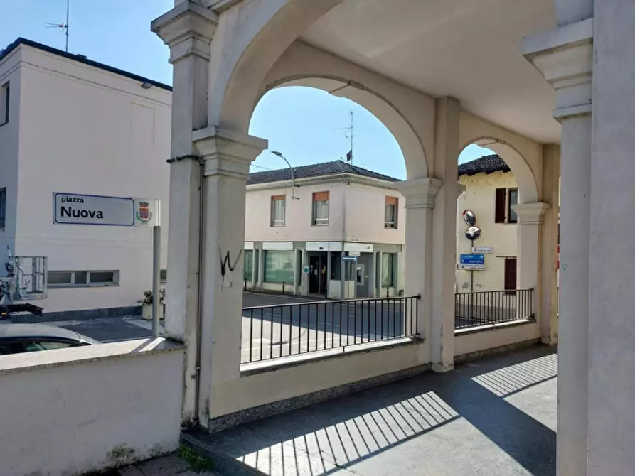 Immagine 17 di Ufficio in vendita  in VIA 25 APRILE, N. 17 a Parona