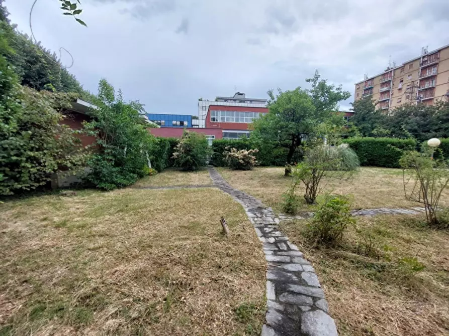 Immagine 11 di Villa in vendita  in Viale Emilia, 85, 20093 Cologno Monzese MI, Italia a Cologno Monzese